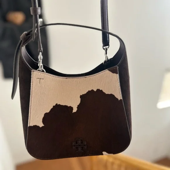 Tory Burch Small Thea Bucket Bag in Cold Brew/New Cream (Cow Print) - Picture 7 of 9